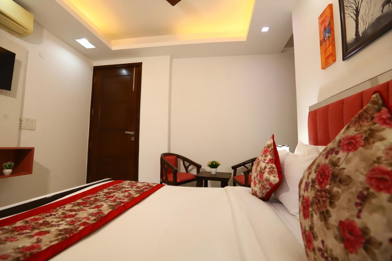 Hotel Nature View Green Park Metro Couple Friendly نيودلهي المظهر الخارجي الصورة