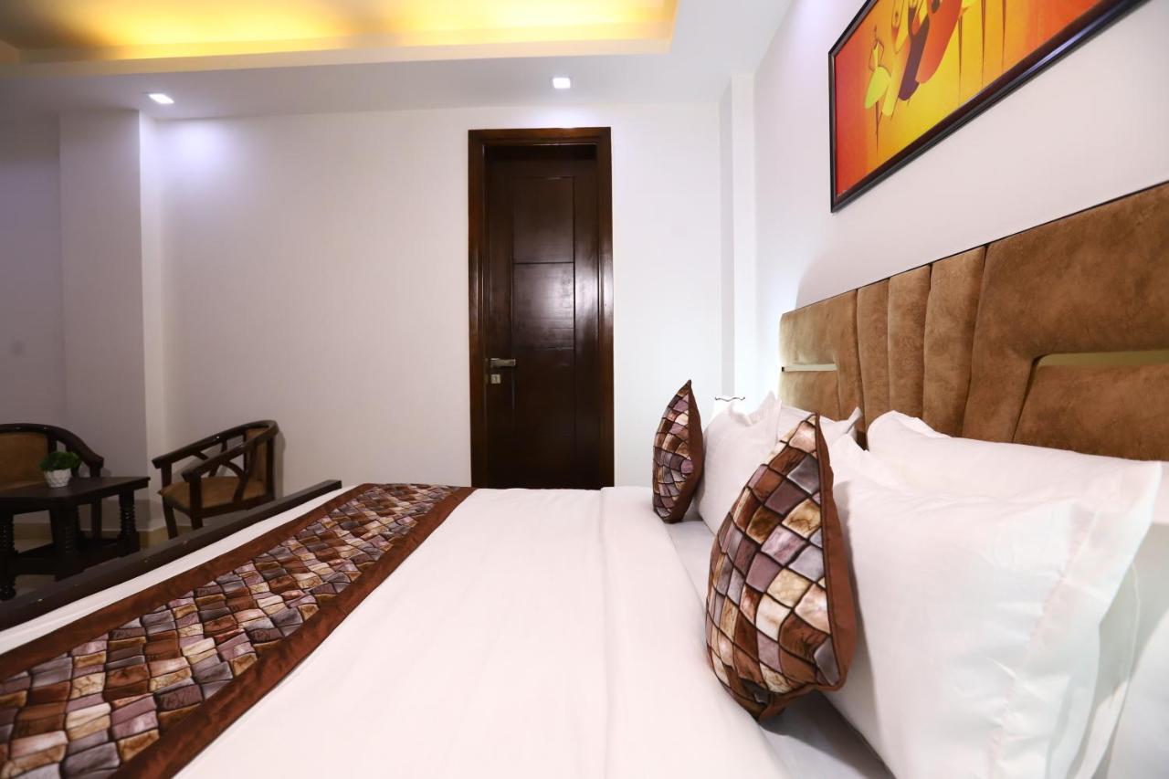 Hotel Nature View Green Park Metro Couple Friendly نيودلهي المظهر الخارجي الصورة